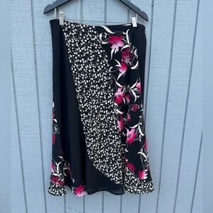 Pretty Black Swirl Skirt